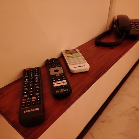 Diora Hotel Ratnapura Eksteriør bilde