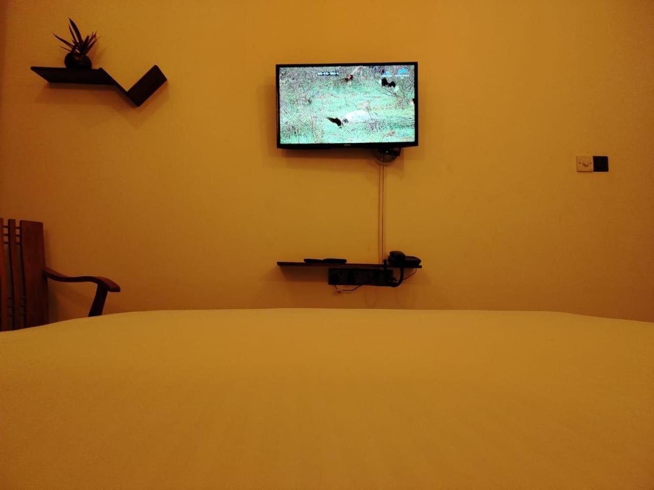 Diora Hotel Ratnapura Eksteriør bilde