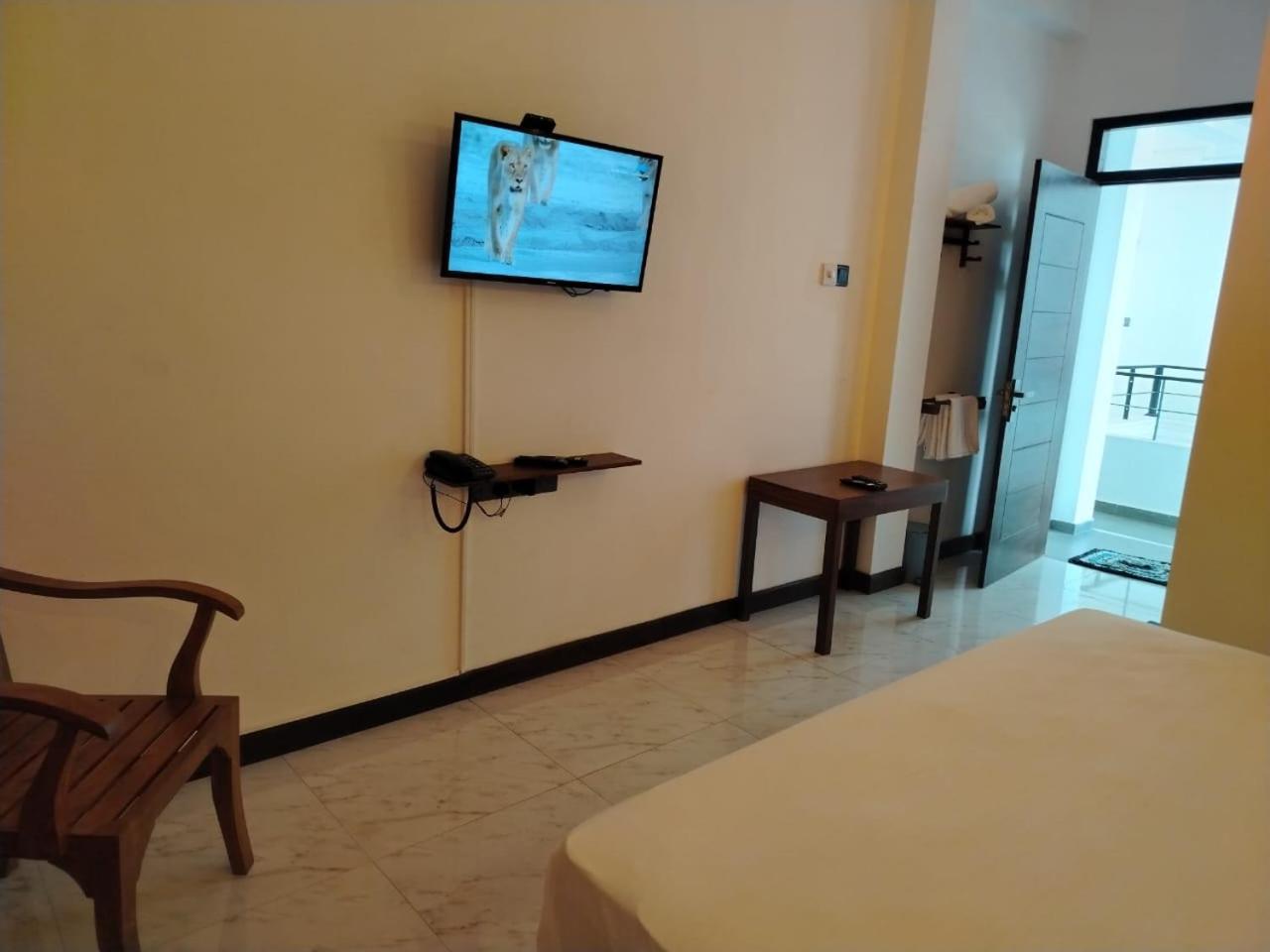 Diora Hotel Ratnapura Eksteriør bilde