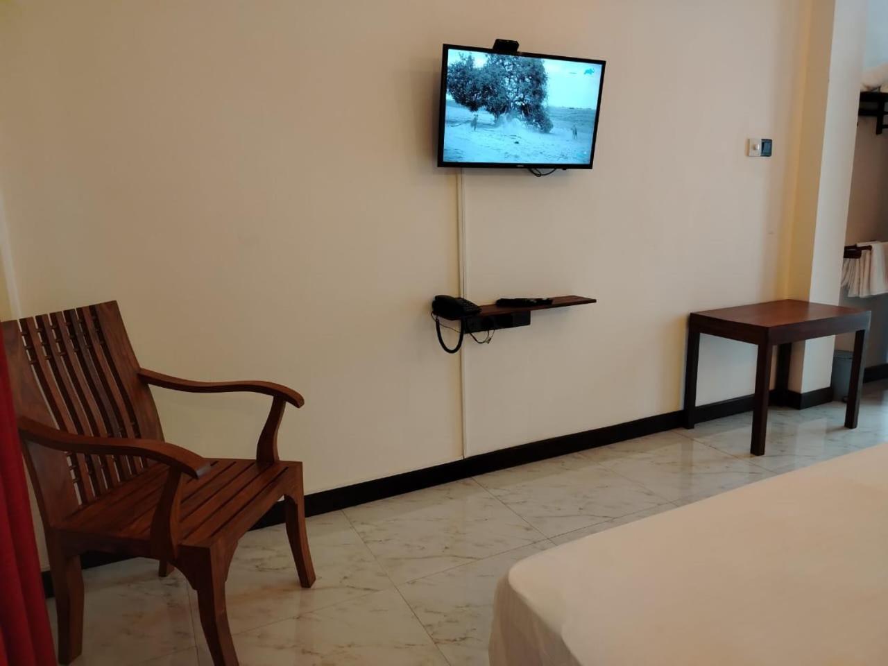 Diora Hotel Ratnapura Eksteriør bilde
