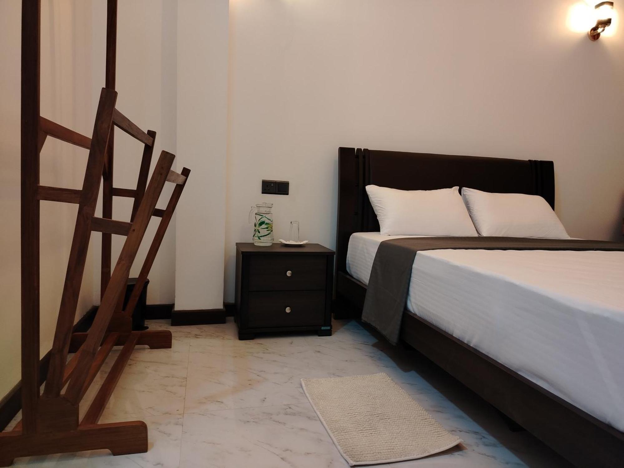 Diora Hotel Ratnapura Eksteriør bilde