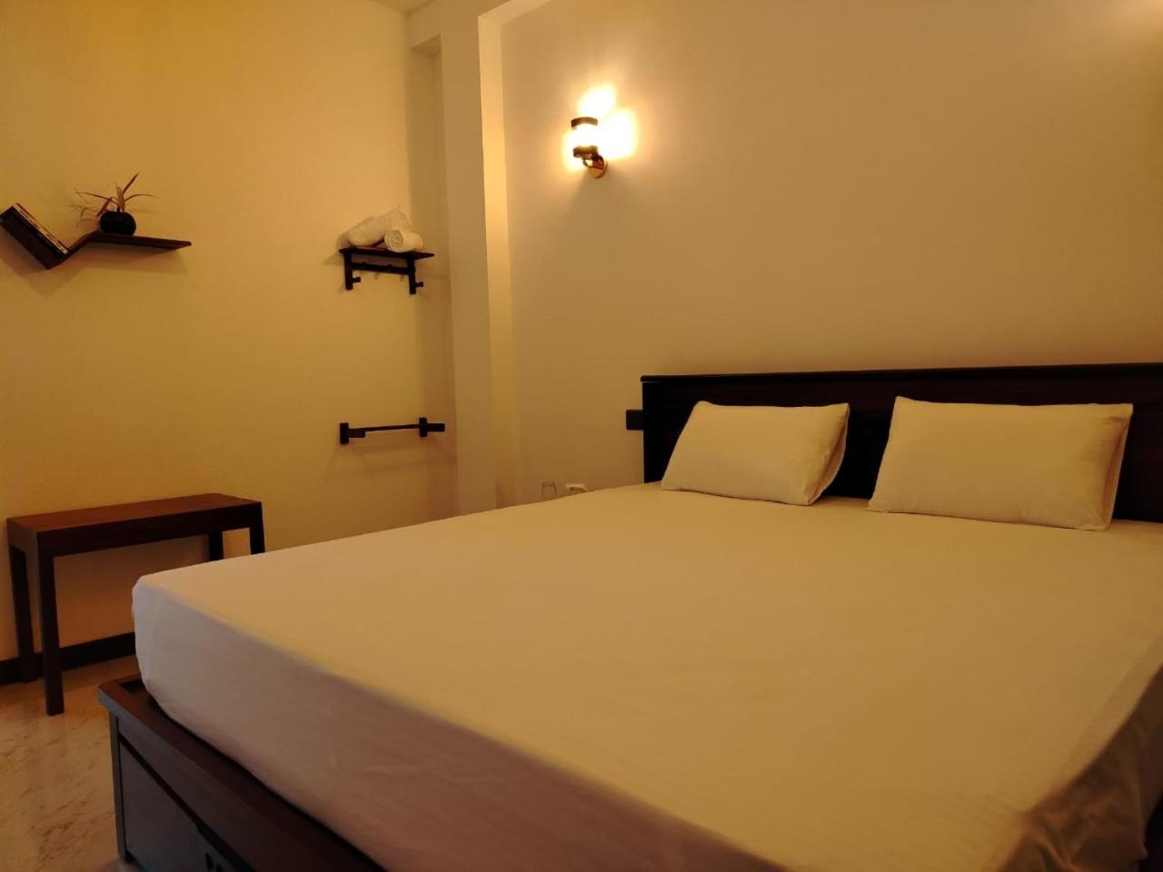 Diora Hotel Ratnapura Eksteriør bilde