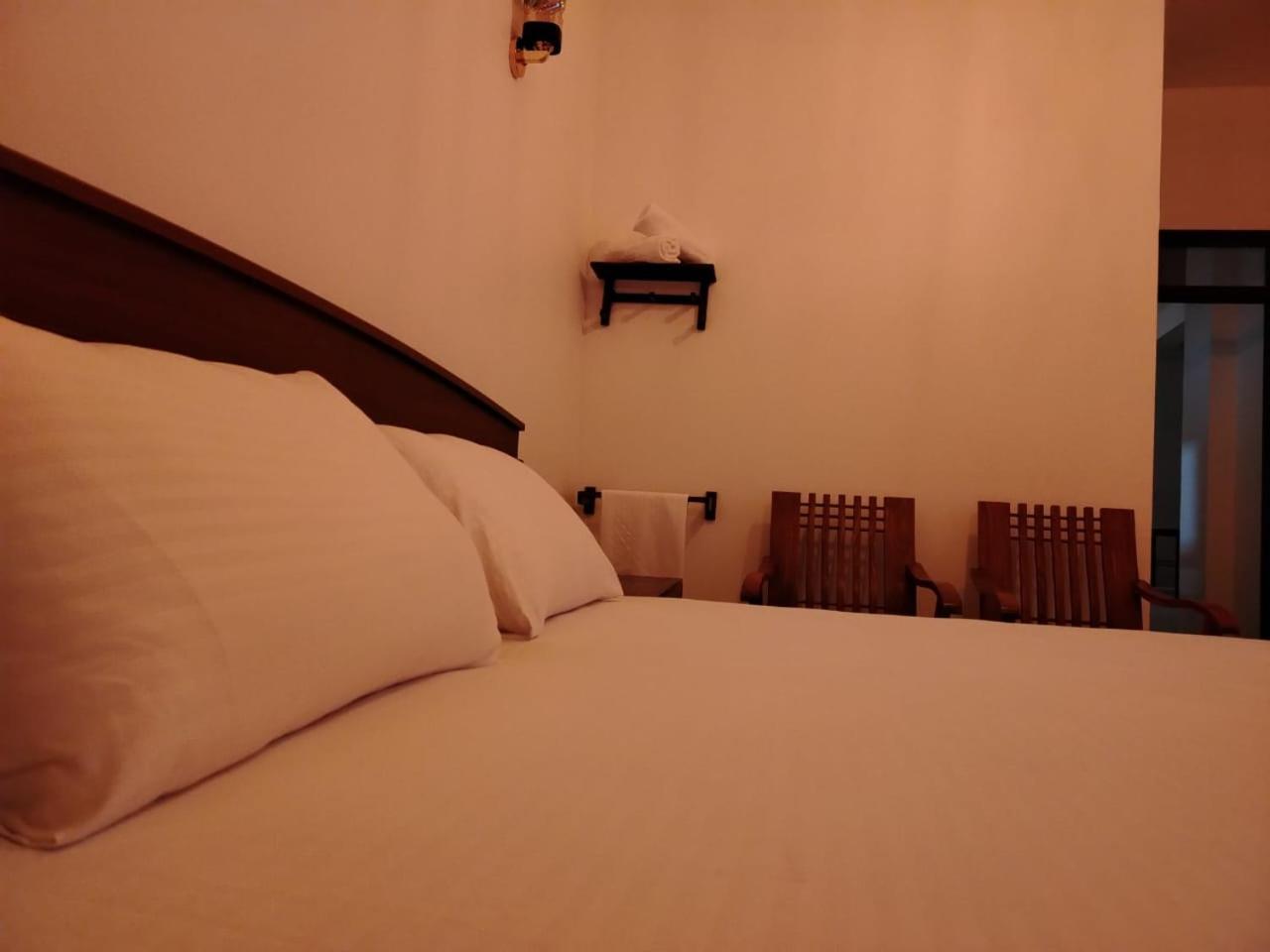 Diora Hotel Ratnapura Eksteriør bilde