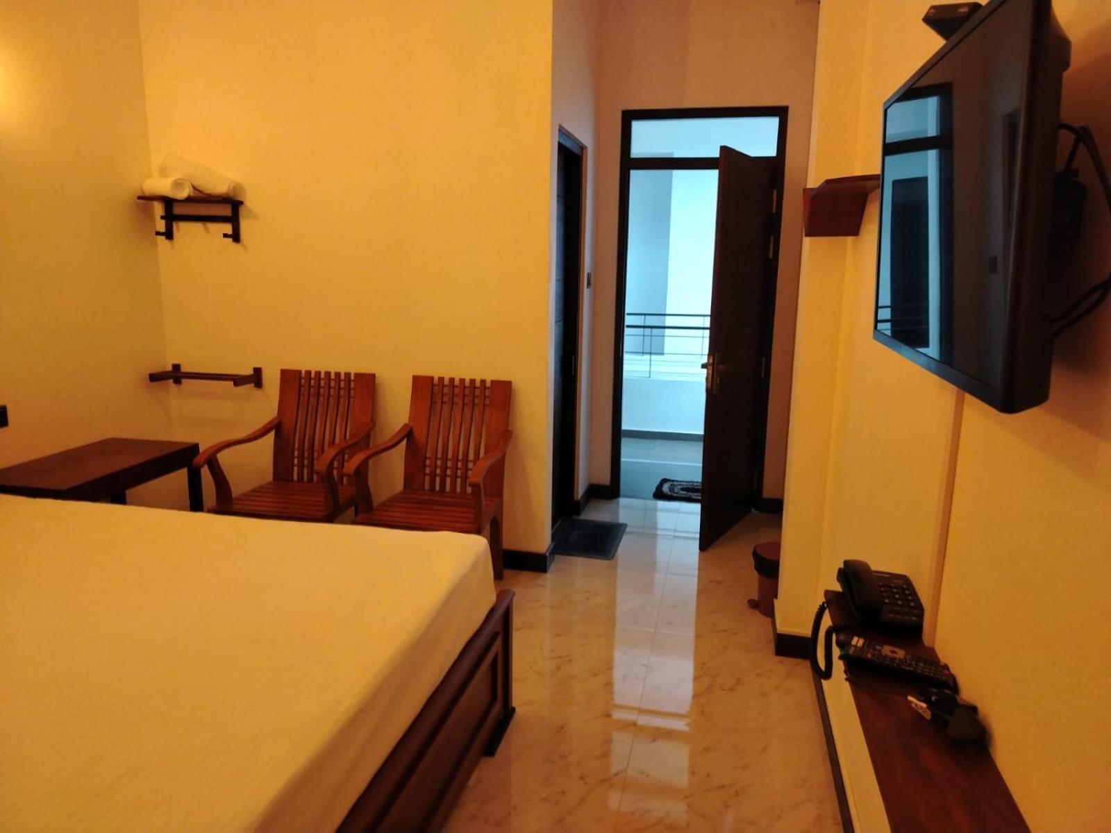 Diora Hotel Ratnapura Eksteriør bilde