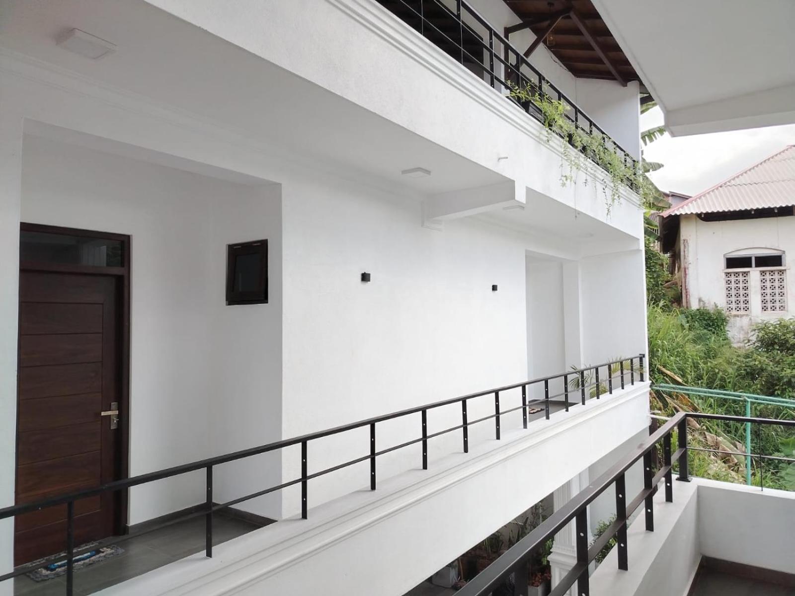 Diora Hotel Ratnapura Eksteriør bilde